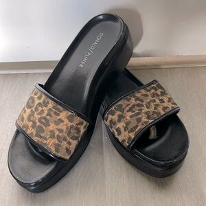 Donald Pliner Fifi 36.5M Leopard print on cork